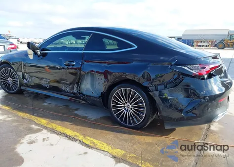 2024 Mercedes-Benz Cle 300 4Matic z USA, uszkodzony, nr VIN W1KMJ4HB8RF035431